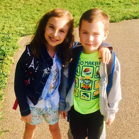 Meet your Posher, Jenn - Picture 5 of 7